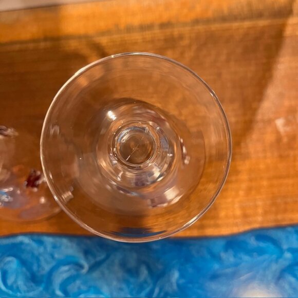 Set of (2) Crate & Barrel 8oz Blown Glass Fused Santa Wine Goblets Glasses - Picture 11 of 11